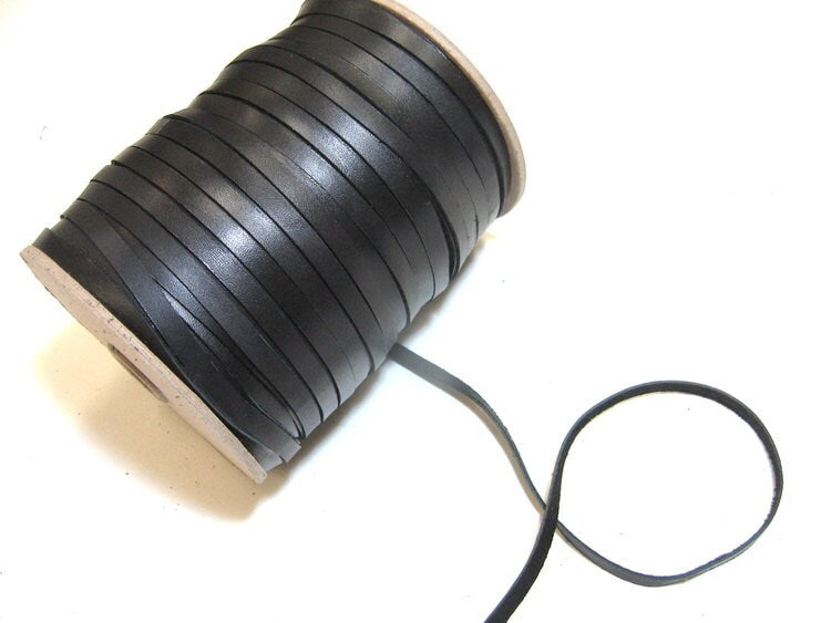 Cowhide Flat Lacing 1/4" Black Fuji .055 (10 yds) 0250NDB leather jewelry cord; DIY; dream catchers; leather crafts