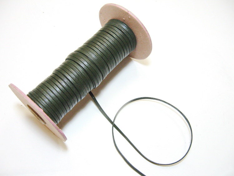 Genuine Cowhide Leather Lacing in Khaki Green 1/8" (5 yds) 0125RD9