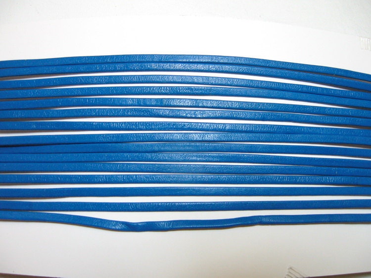 1/8" Double-folded, Reinforced Cowhide Lacing in Blue (1 Lot of 5 yds) 0125RD9