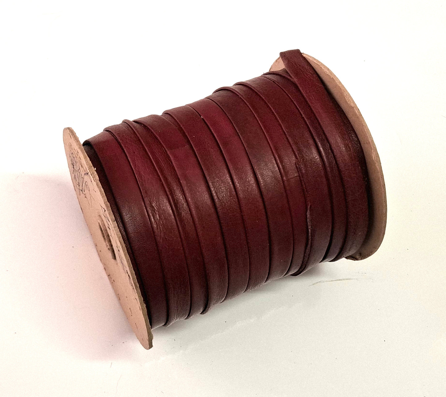 1/2" Double-folded Genuine Goat Leather Strip in Bordo Goat (3 yds) 0500BKA