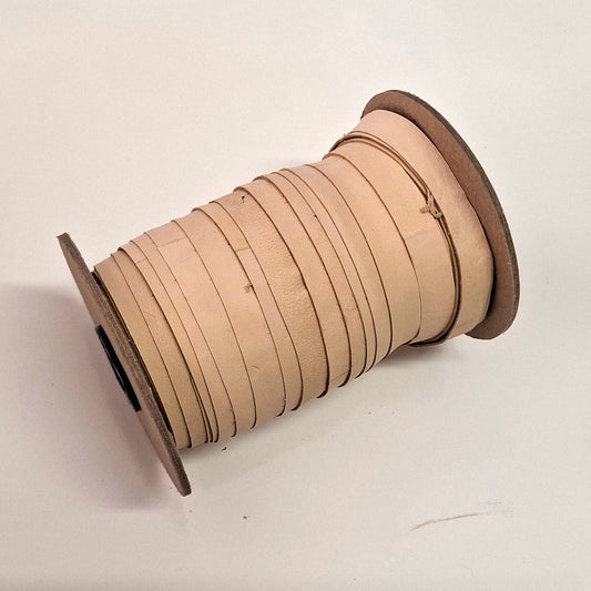 Genuine Leather Flat Lacing 1/2" (5 yds) 0500NKA in Bone/Natural Crust