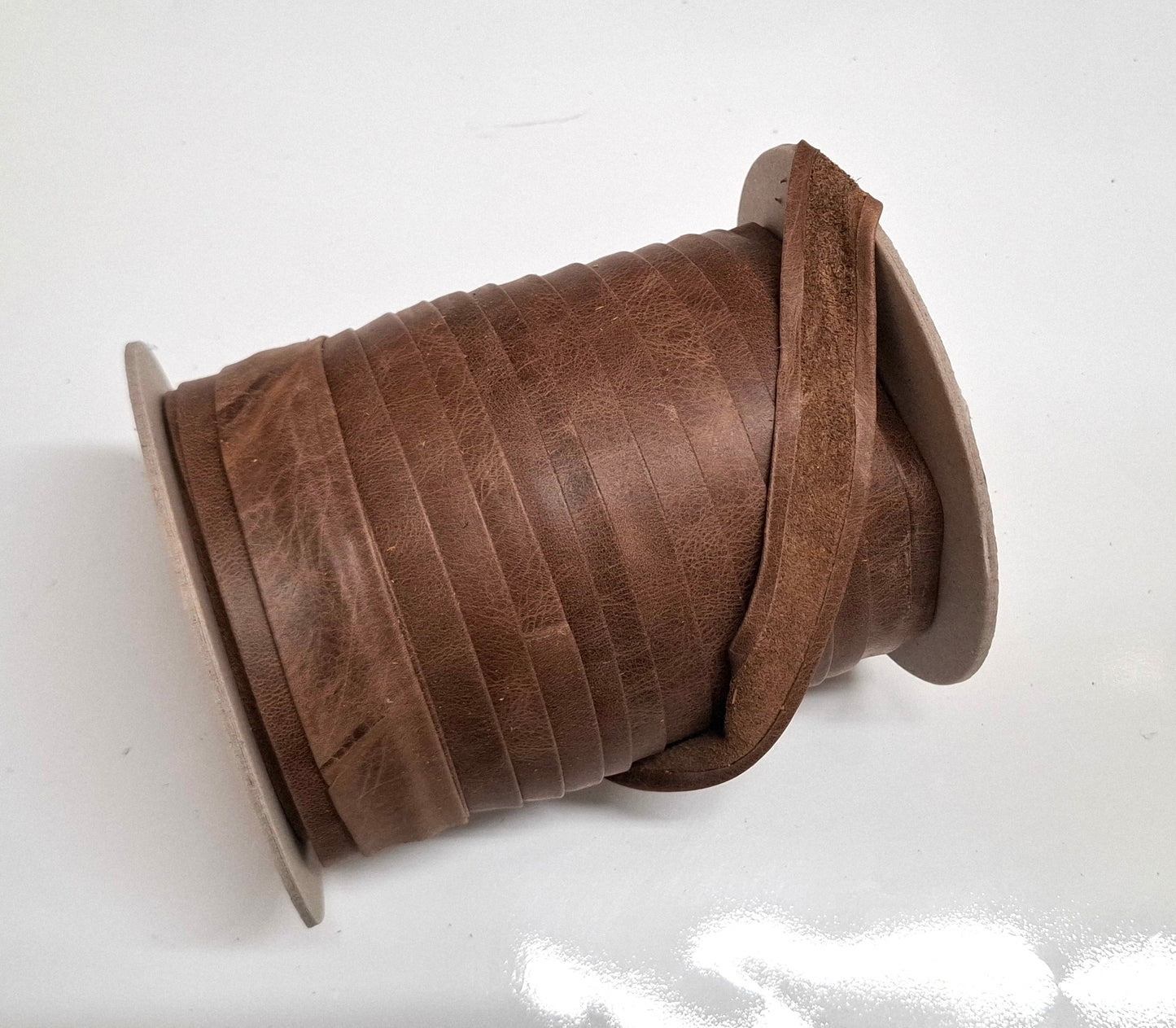 1" Open Fold Genuine Leather Binding in Distressed Sepia UPL (2 yards) 3069XCE