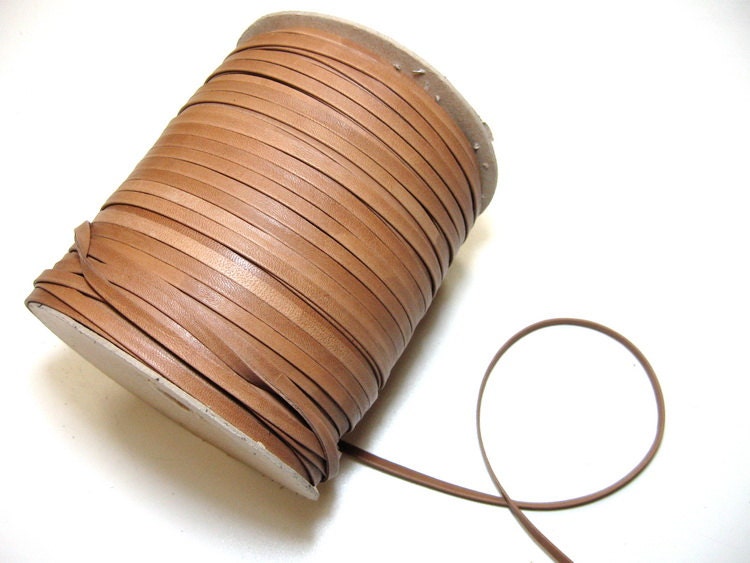 5/32" Side Fold, Cowhide Leather Lacing in Camel (5 YDS) 0156SD9