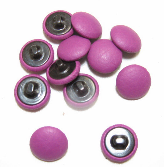 12 Leather Covered Buttons in Lilac (24 line)