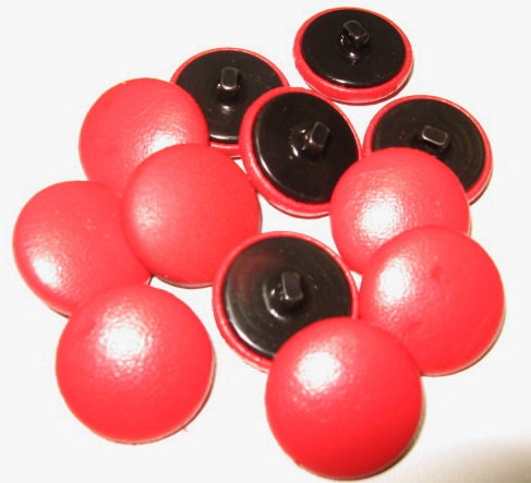 36 Line, Cowhide Leather Covered Buttons in Fire Engine Red (12 PC.)