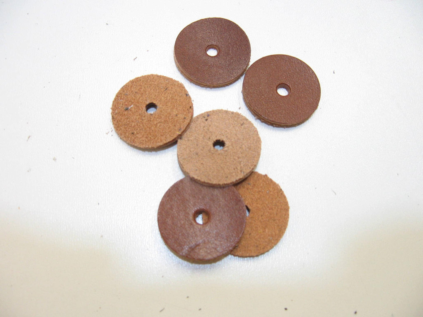 Round Real Leather Washers 1" diameter; brown; cognac; dark brown; scrapbooking; DIY; leathercrafts - one hole