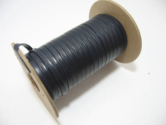 1/4" Double-folded, Cowhide Leather Lacing in Country Navy (3 yds) 0250BDB *card*