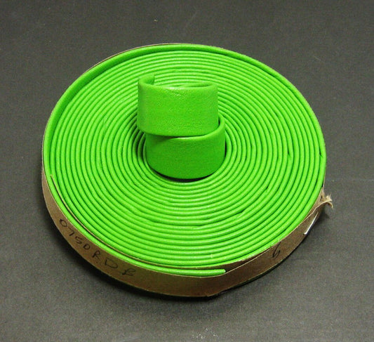 3/4" Double-folded & Reinforced Cowhide Leather Strap in Bright Green (2 YD) 0750RDB Green Apple, Lime Green; Italian Leather Smooth Issy