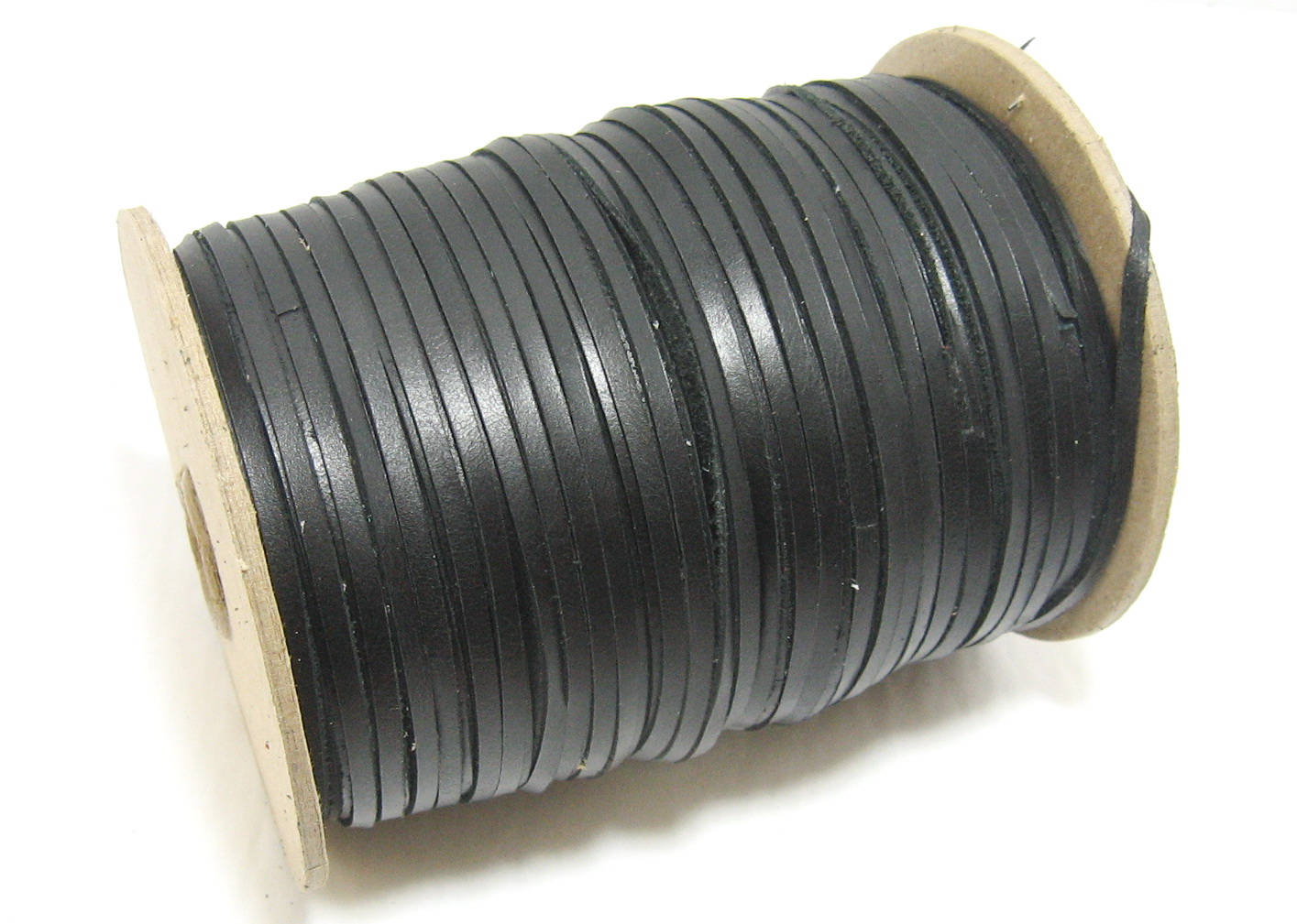 1/8" Flat Cowhide Leather Lacing in Black Icelandic (10 yds) 0125NDD jewelry cord; DIY;dream catchers; leather crafts; tassels; fringe