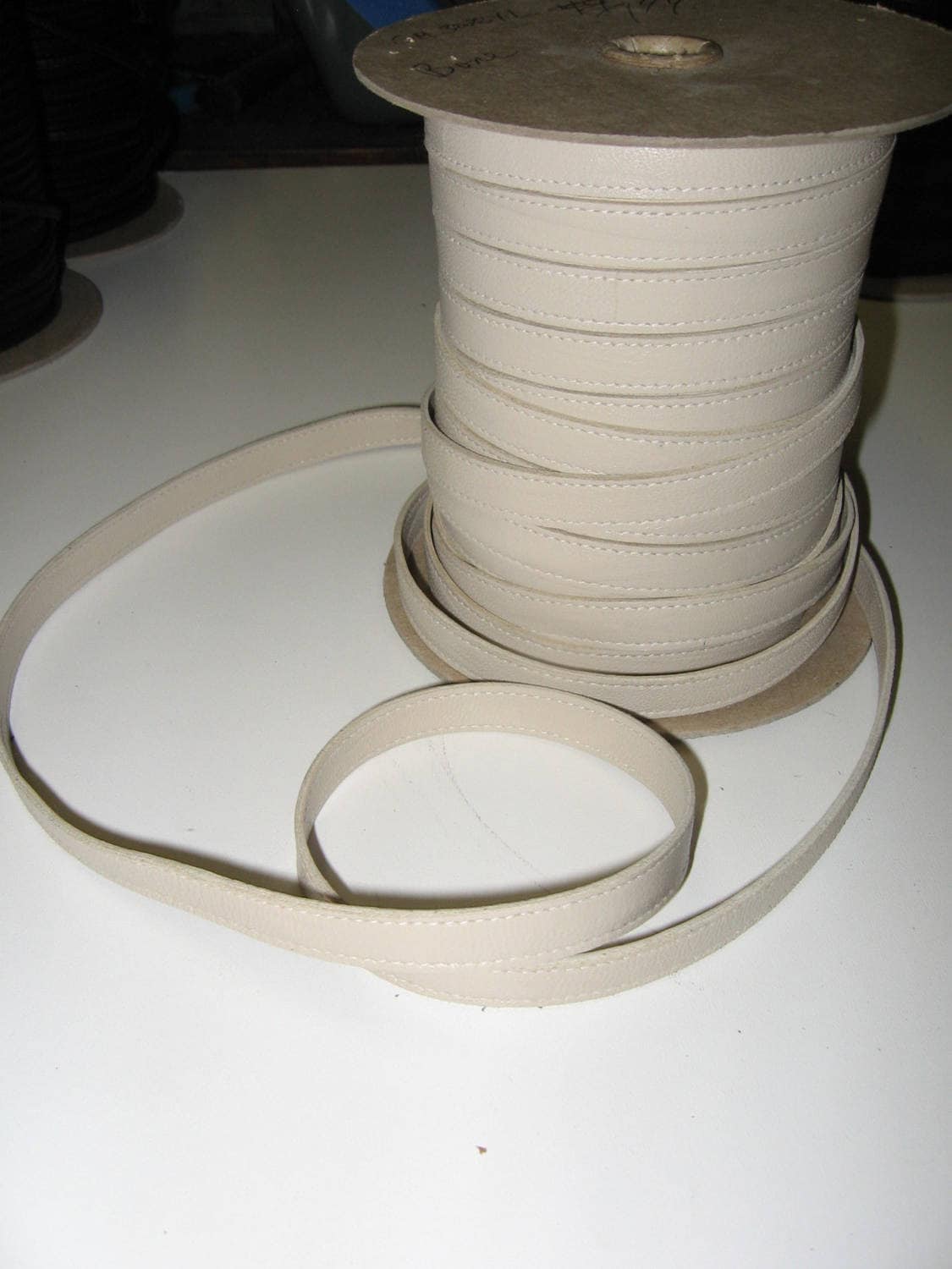 Lamb Leather Stripping 1/2" in Bone, Back to Back, Stitched ( total of 5 yds in two pieces) SM3028XL