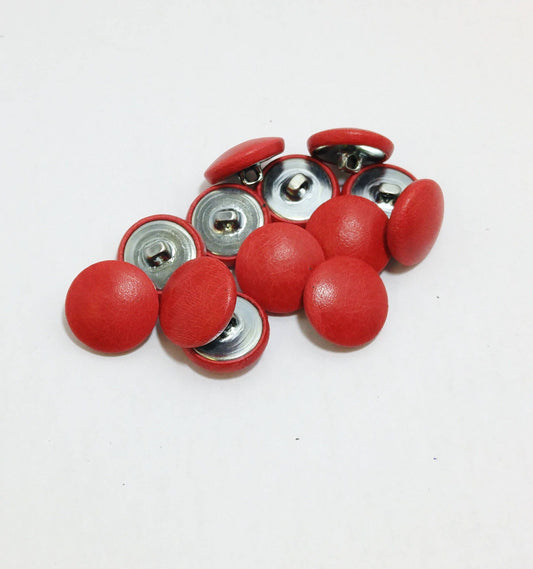 30 Line, Cowhide Covered, Hopper Back Buttons in Arizona Red (12 PC.)