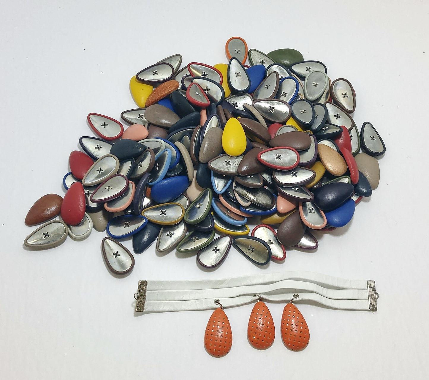 Lot of 10 Cowhide Leather Covered  Buttons 65 Pearl , RANDOM Color Assortment Pivot Back; crafters; scrapbooking; arts and crafts;