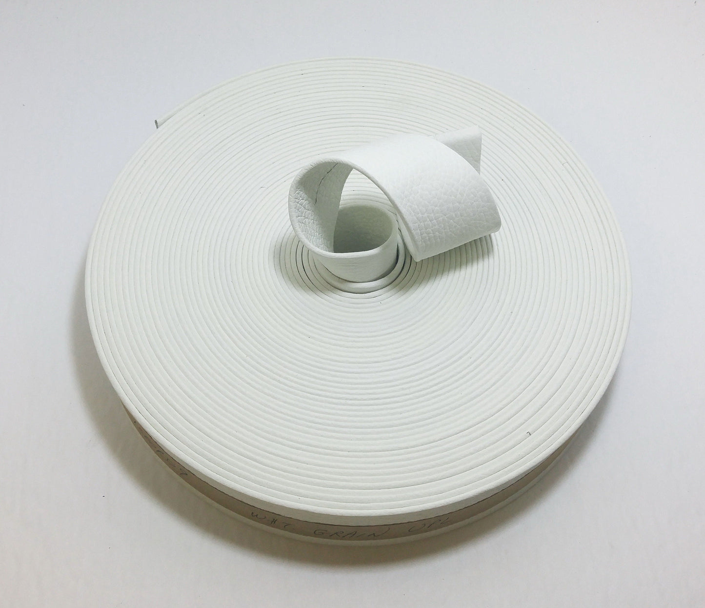 1 1/2"  Folded and Reinforced Wide Leather Strap in White Grain Upholstery Leather (1 yd) 1500RD9