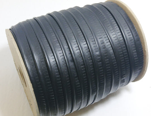 Black 010 Koram Polyurethane Vegan Leather Cord Piping with Slashed Edge  1/2" (5 yds) 3446XUKNC welting