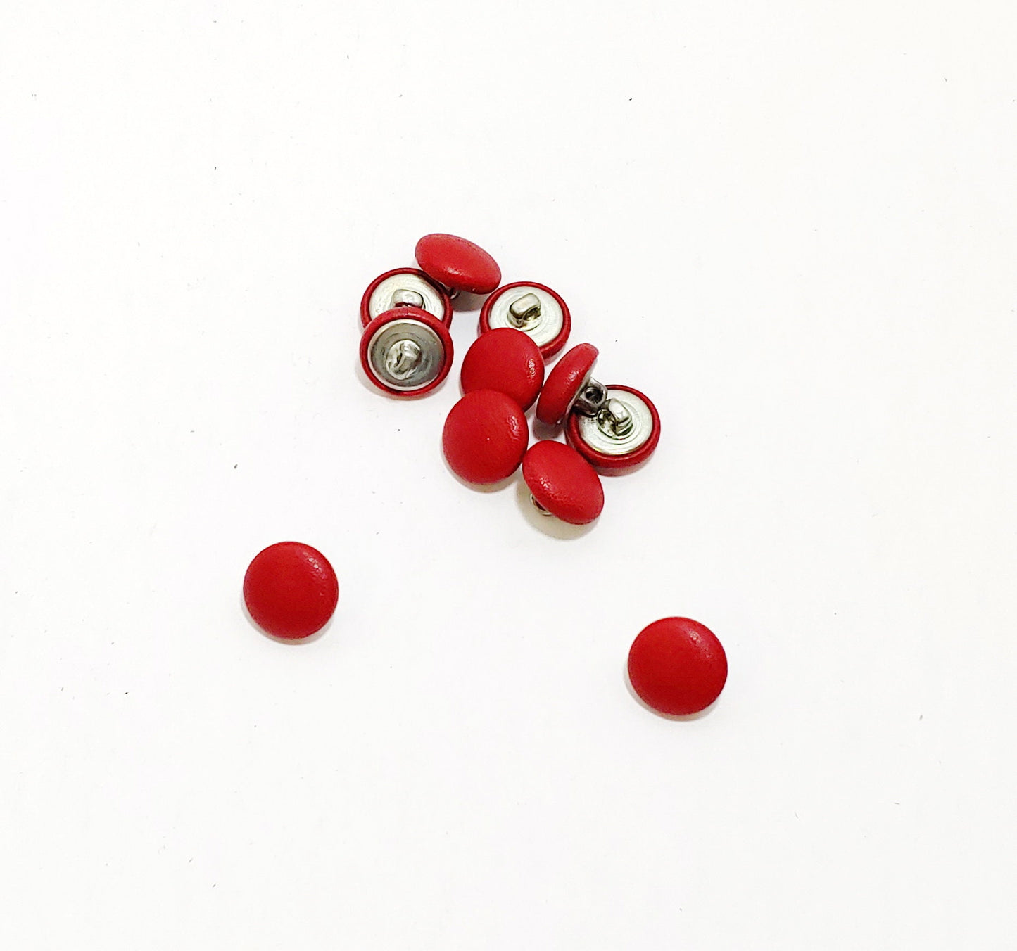 Lamb Leather Covered Buttons in Red - 24 line or 30 line