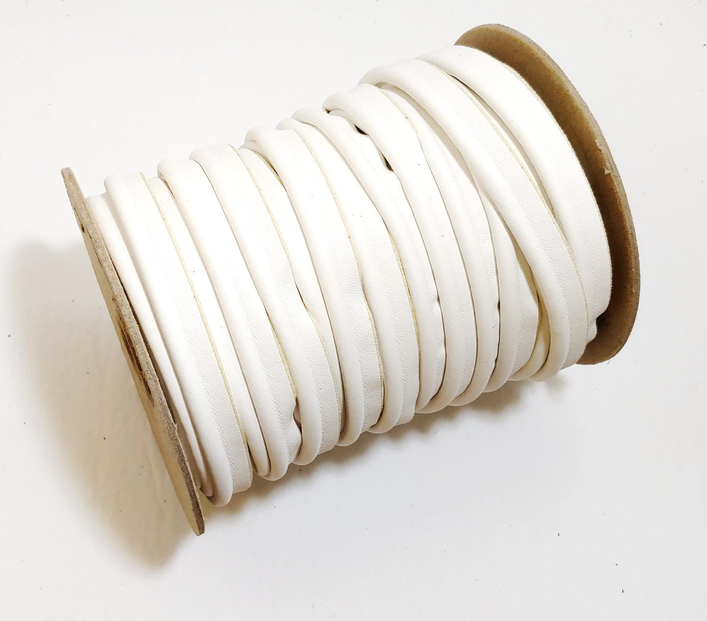 5/8" Polyurethane Faux Leather Upholstery Piping Thick Welting Furniture Handbags Vegan; Eggshell Off White 3118XULT (5 Yards)