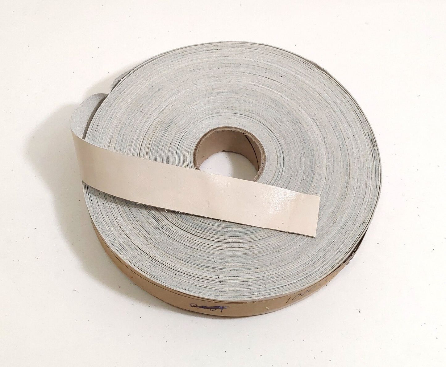 Genuine Cowhide 1" wide leather strap in Bone Pearl (5 yds) 1000NCA