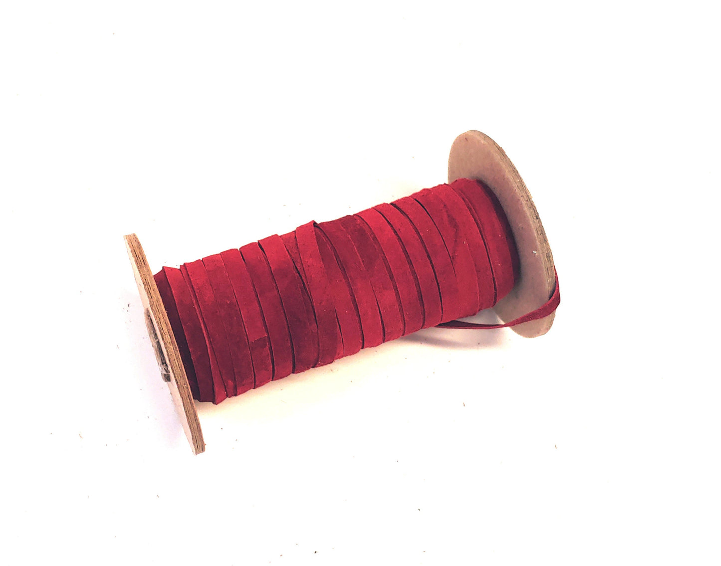 1/4" Flat, Pig Suede Leather Lacing in Fire Red (10 YDS) 0250NP5