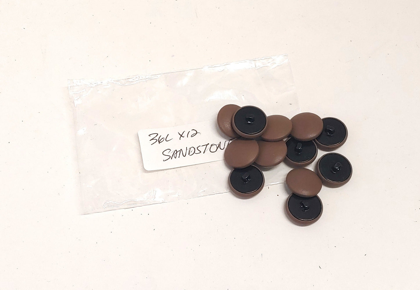 12 Cowhide Leather Covered Buttons 36 Line, Sandstone Cow, 7/8" (22mm)