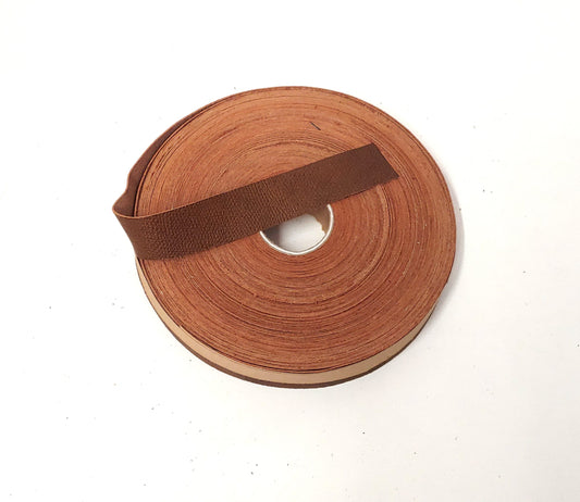 1" Flat, Cowhide Leather Strap in Corral Grain (5 YDS) 1000NCD light brown