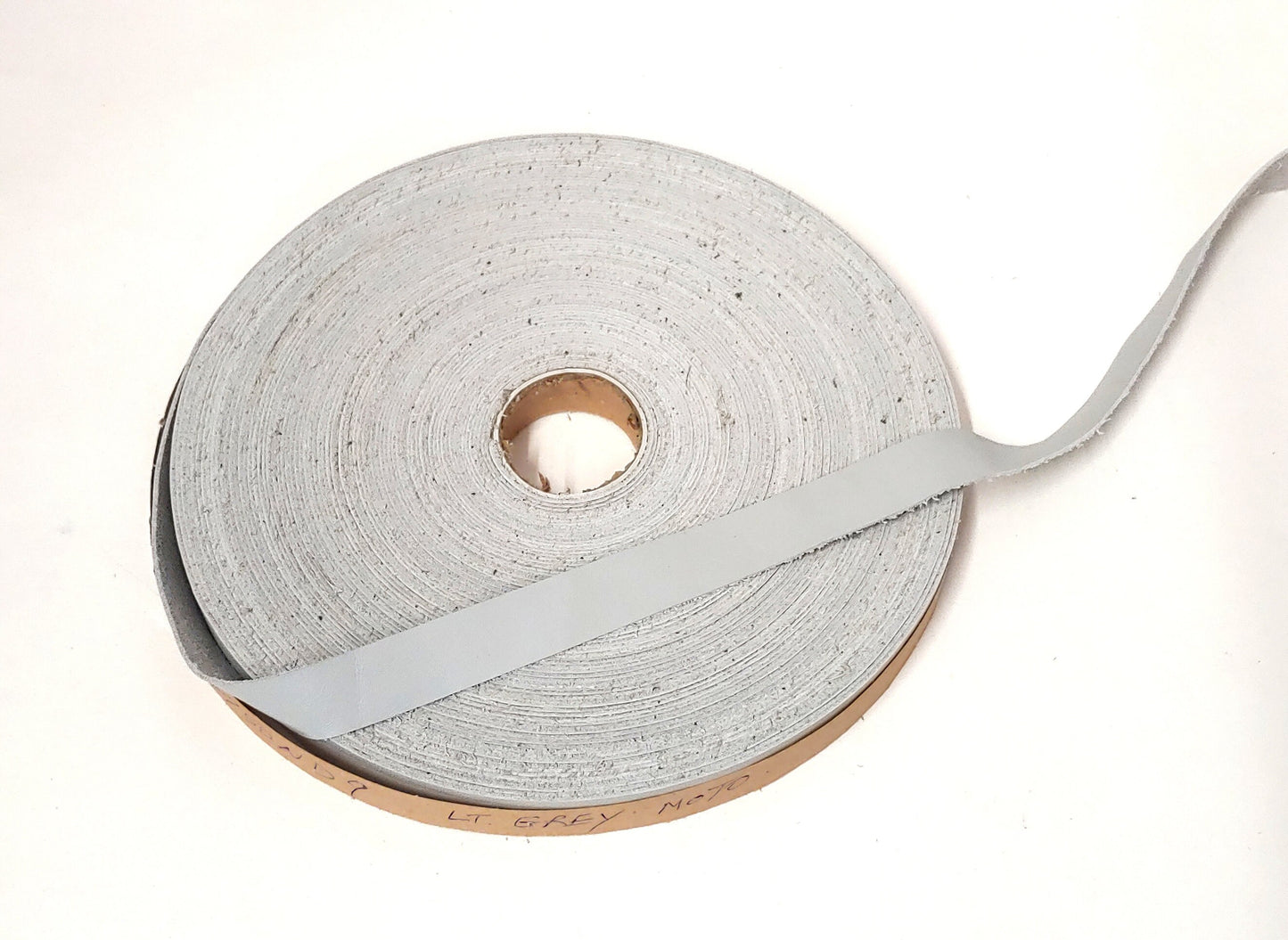 1" Flat Cowhide Leather Binding in Light Gray (5 yds) 1000ND9 trim tape; edge binding; leather tape