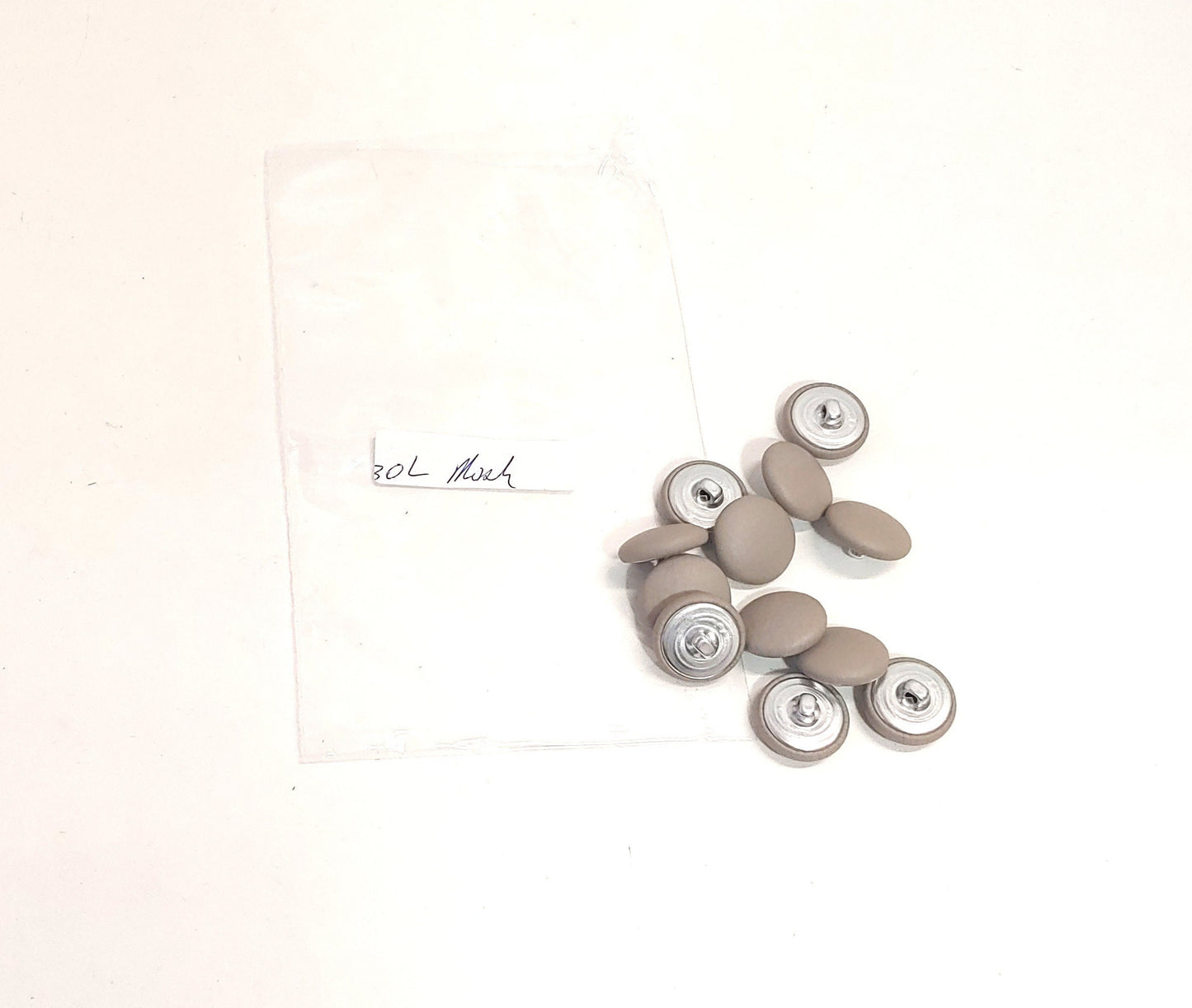 30 Line, Cowhide Covered, Hopper Back Buttons in Mushroom (12 PC.)