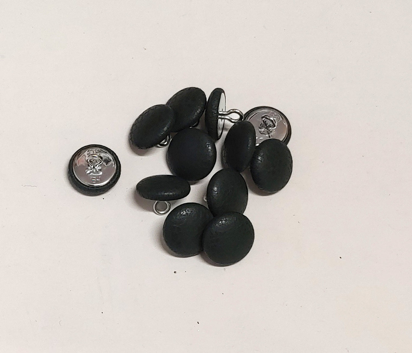 Forest Green 30 Line, Cowhide Covered, Upholstery Loop Back Buttons (12 PC.) 19mm 3/4"