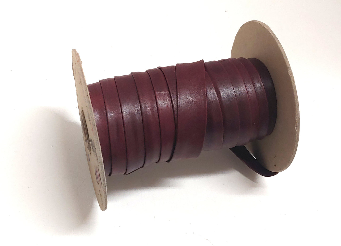 1" wide Open Fold Genuine Leather Binding in Oxblood UPL ( 2 YDS) 3069XDE edge binding