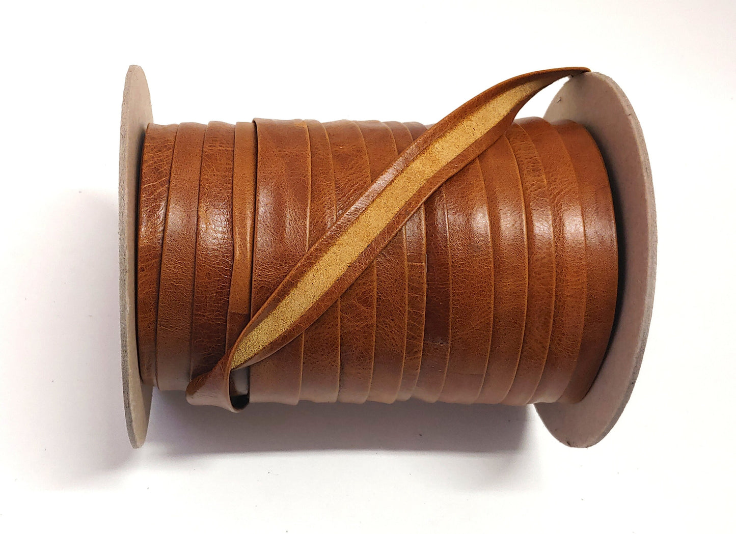 3/4" Open Fold Genuine Leather Binding in Tan UPL (3 YDS) 0750CDE