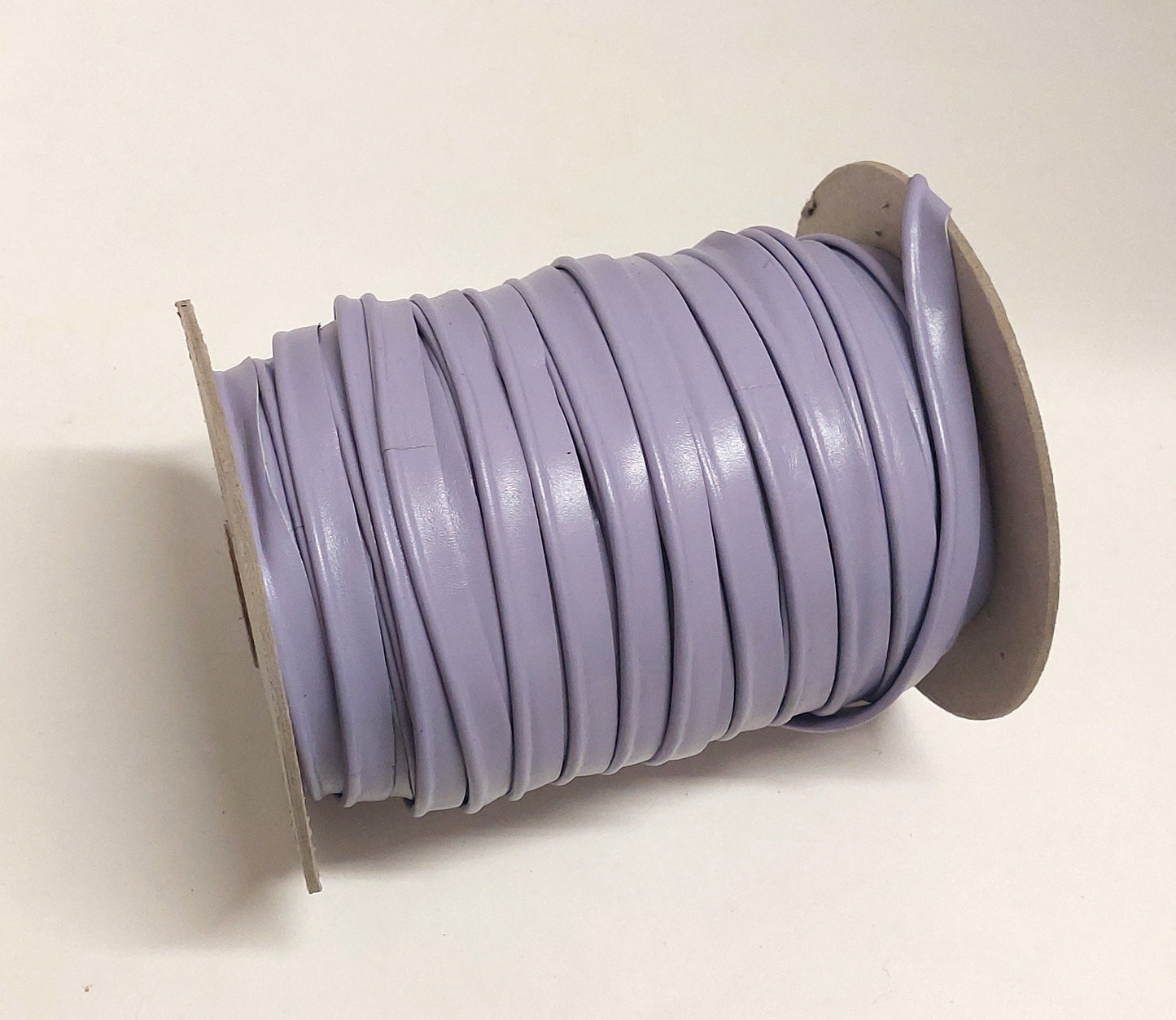 1/2" Cowhide Cord Piping in Lilac (3 yds) 3277XD9