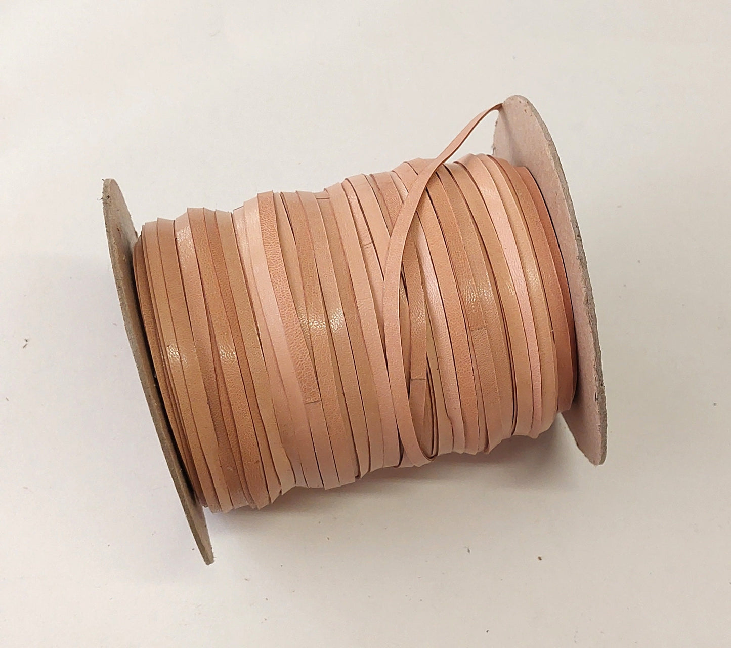 Genuine Leather Flat Lacing 3/16" (10 yds) 0187NKA in Natural Kid leather jewelry cord; leather lacing; dream catchers; leather crafts