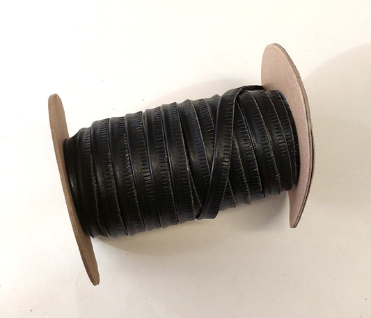 Black LT Polyurethane Vegan Leather Cord Piping with Slashed Edge  1/2" (5 yds) 3446XULT welting