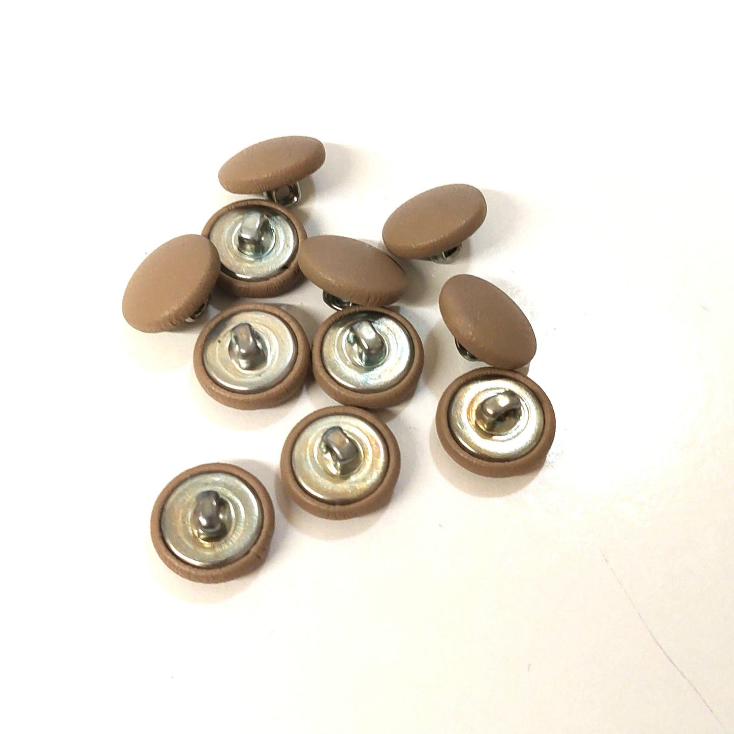 Cowhide Covered, Hopper Back Buttons in Coffee Mushroom (10 PC.)