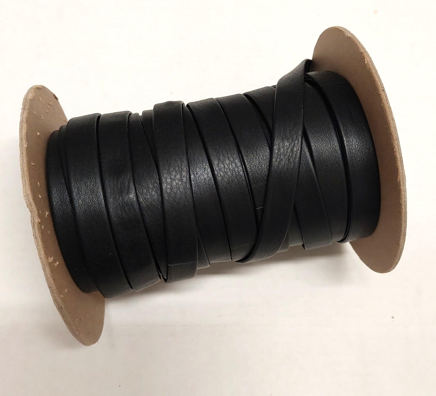 5/8" Double-folded & Reinforced Cowhide Leather Strap in Black fuji (2 YDS) 0625RHB